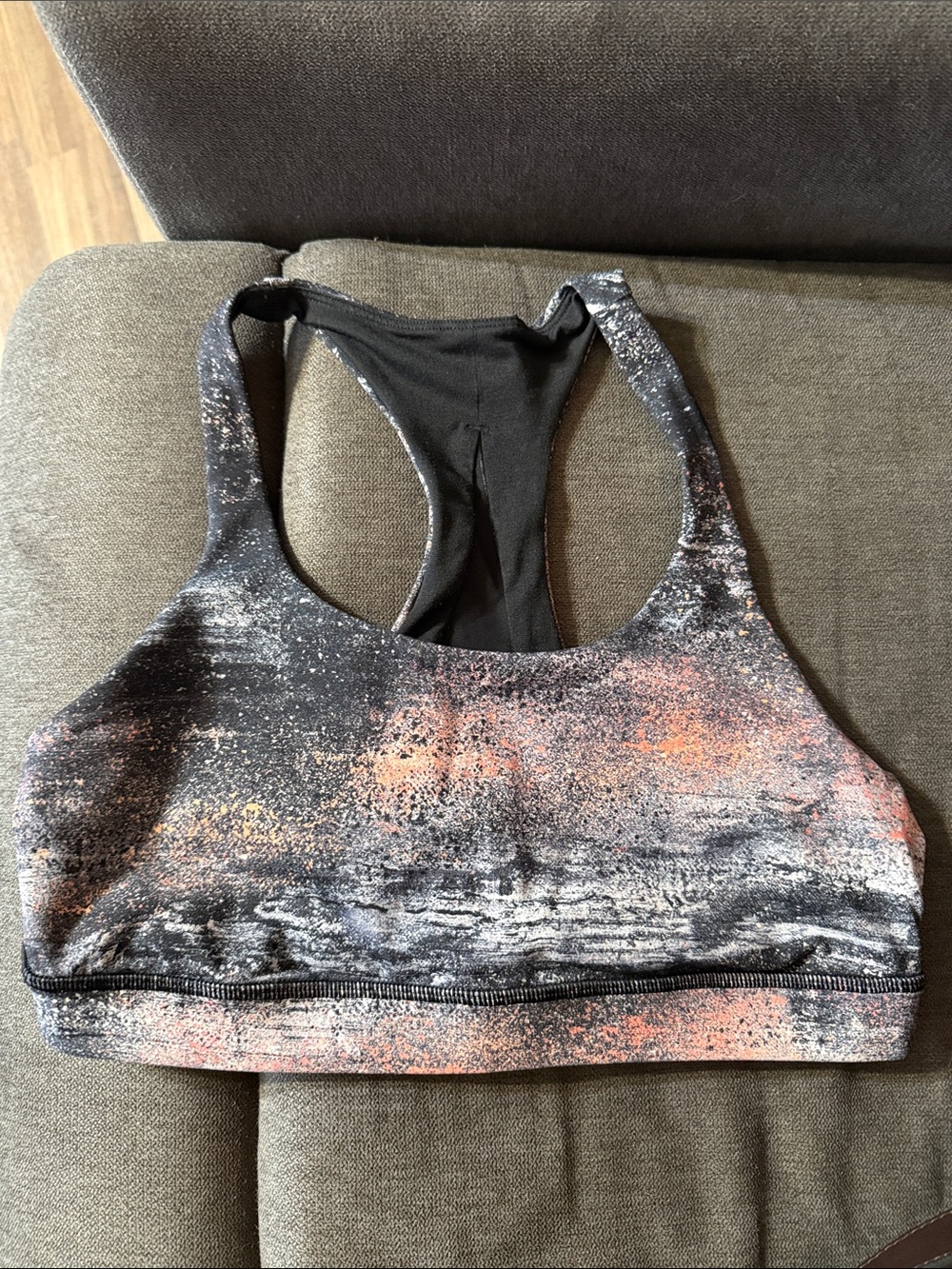 Lululemon Invigorate Bra size 10 women’s 
Azurite Poppy Coral Multi